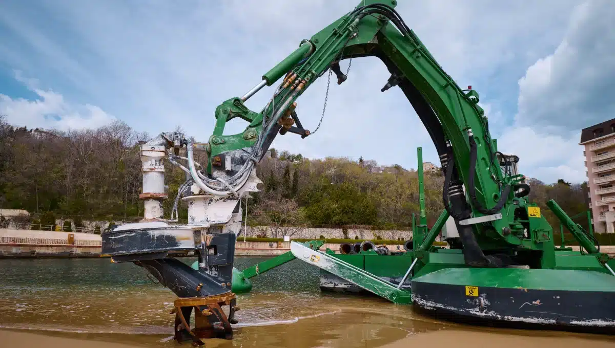 Technological Advancements in Dredging Machines