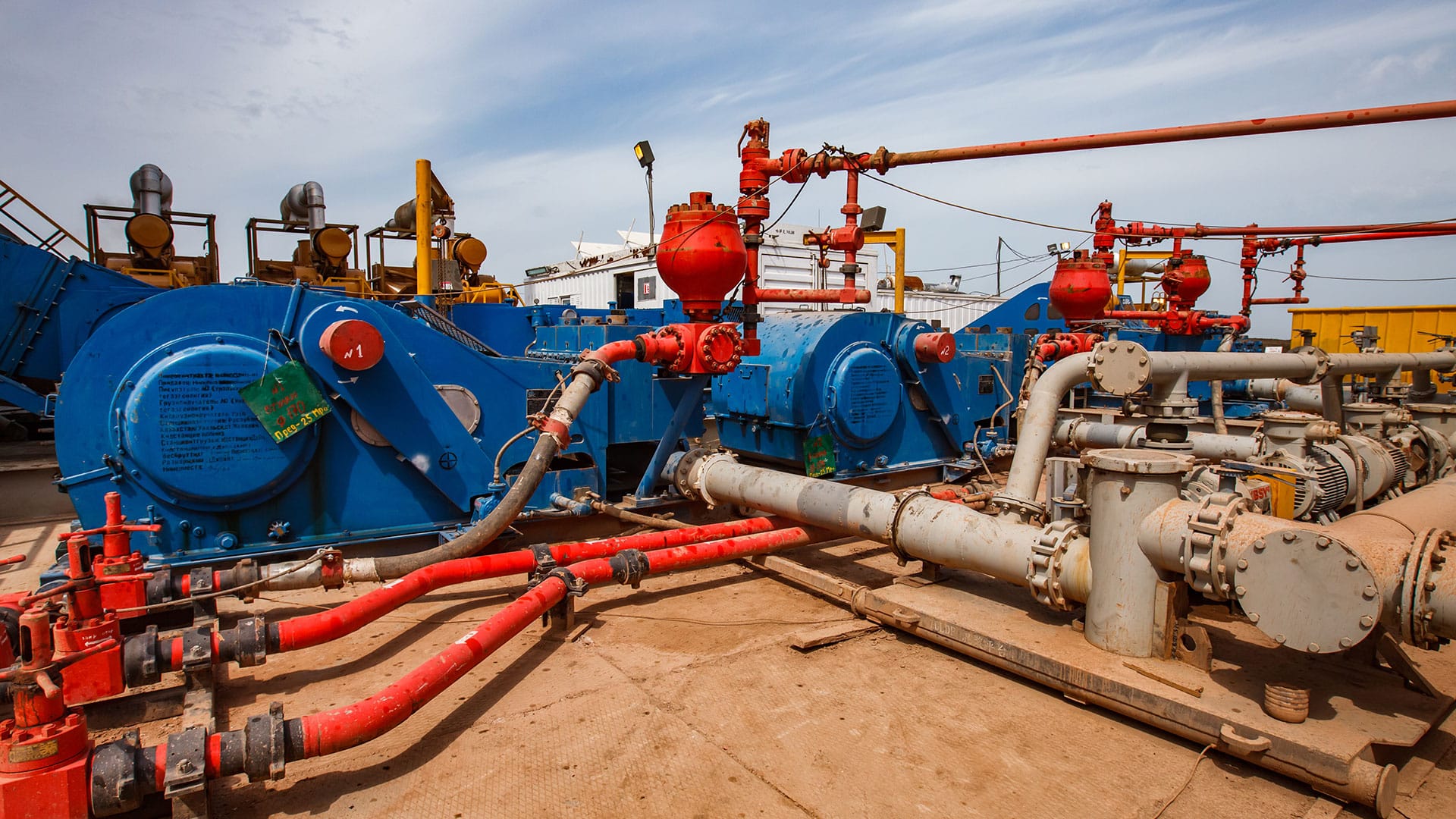 Drilling-Operations-Precision-and-Reliability-Through-the-Right-Mud-Pump-Rental